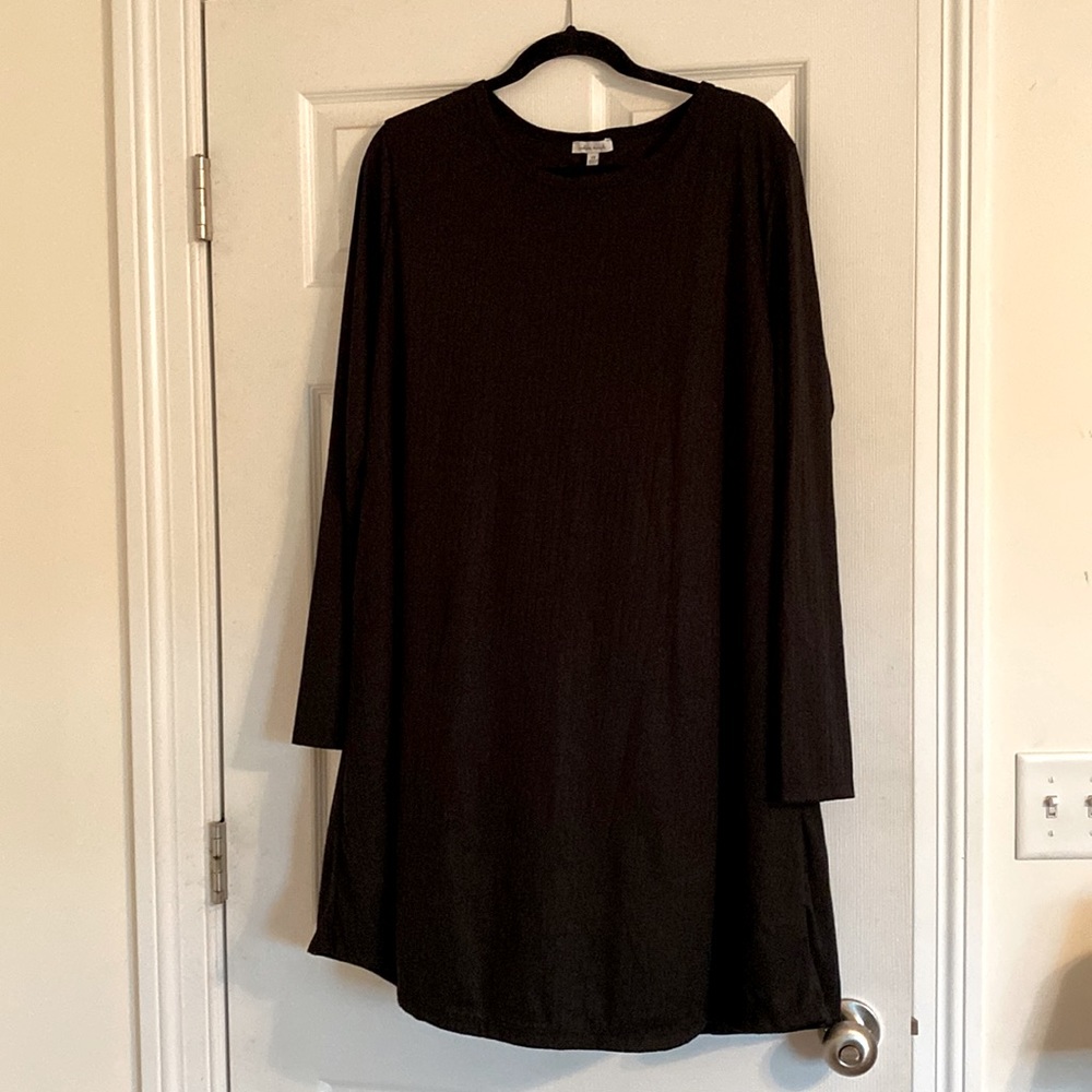 Cute long sleeved little black dress